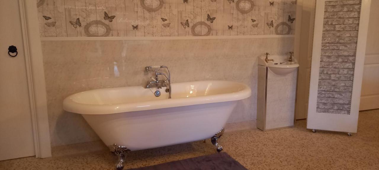 Butterflies Rest Villa Draperstown Buitenkant foto